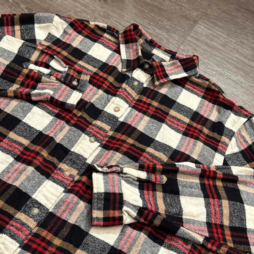 Eddie Bauer Shirt Flannel Womens Medium Plaid Button Up Cotton Camping Outdoor